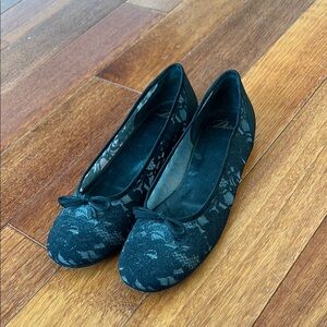 Delman Black Flats with Lace Overlay for Everyday Elegance